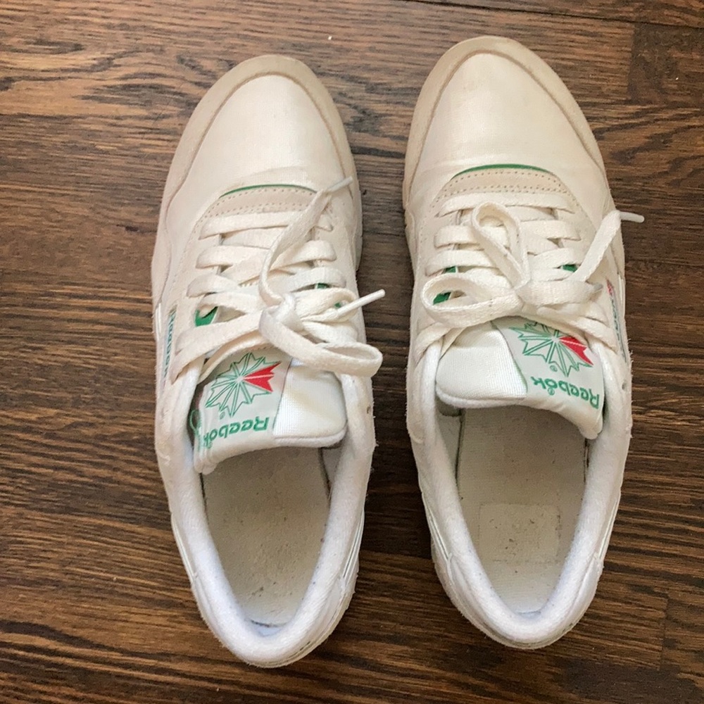 Reebok Sneakers